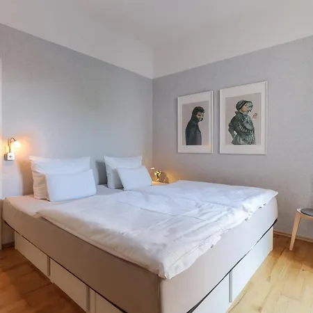 Apartment Am Steiger 3 Exklusives Wohnen Mit Wasserbett Und Balkon Mit Gasgrill Am Steigerwald