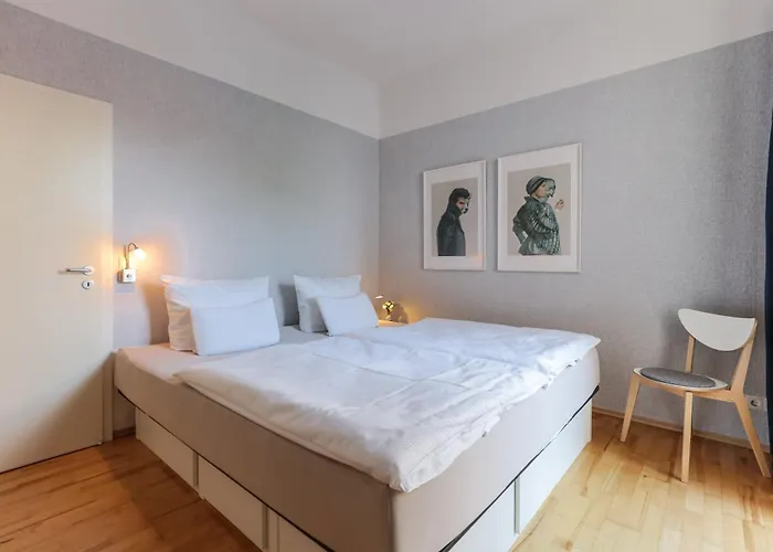 Apartment Am Steiger 3 Exklusives Wohnen Mit Wasserbett Und Balkon Mit Gasgrill Am Steigerwald