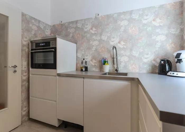 Am Steiger 3 Exklusives Wohnen Mit Wasserbett Und Balkon Mit Gasgrill Am Steigerwald Apartment *